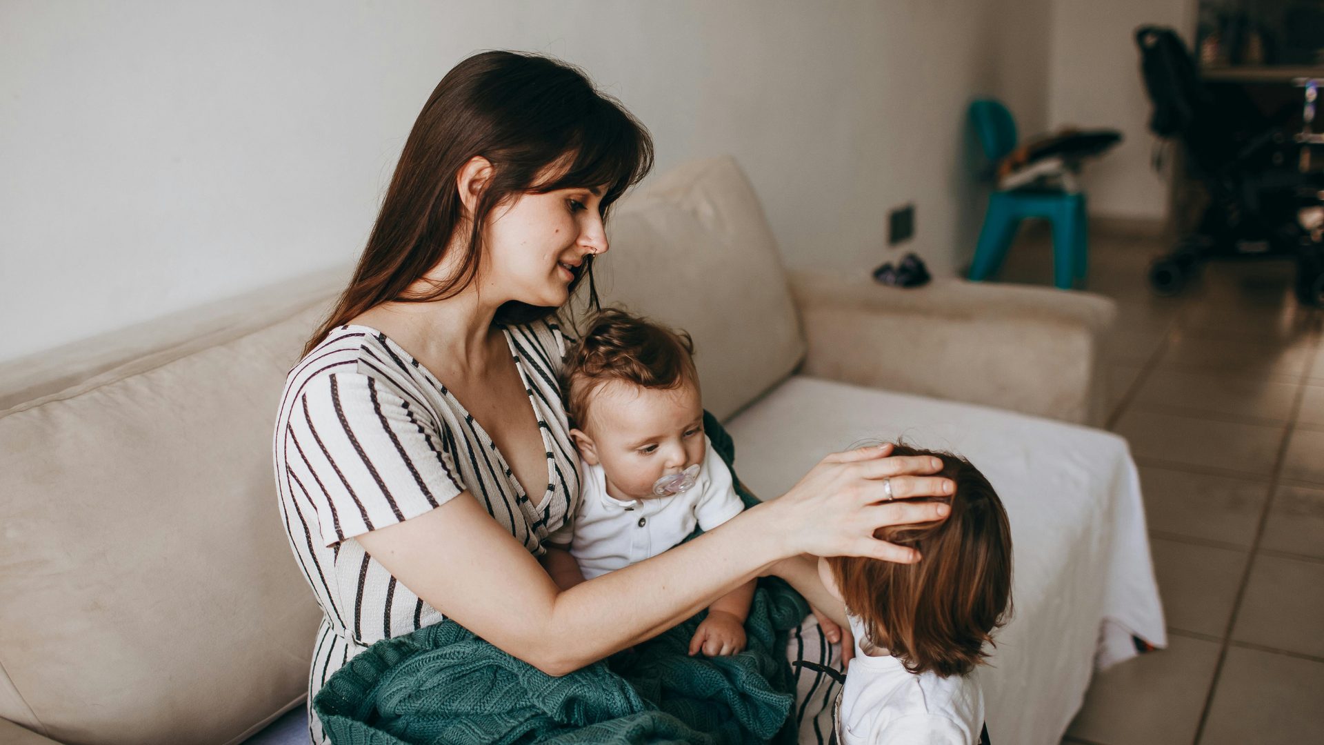 4. Reason ④ why childcare workers' salaries are low Historical disregard for childcare as a family job.